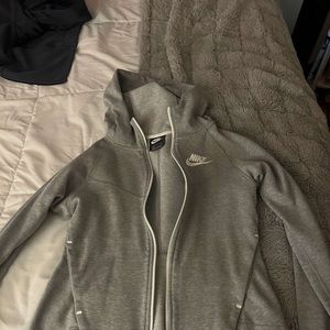 Women nike tech fleece